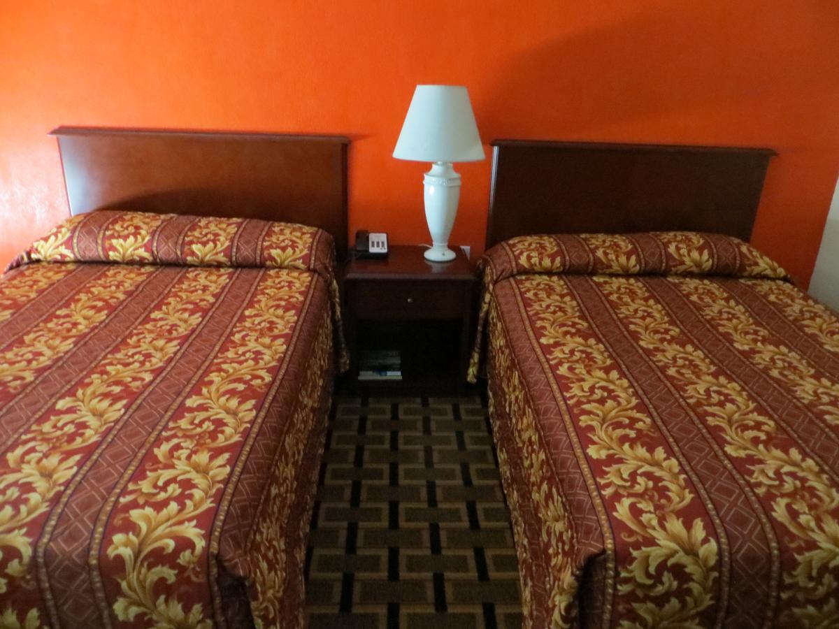 Budget Inn كوكاو المظهر الخارجي الصورة