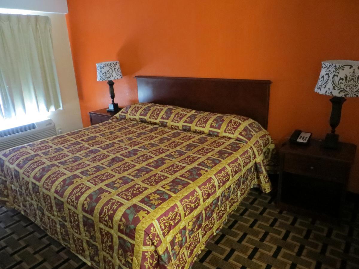 Budget Inn كوكاو المظهر الخارجي الصورة
