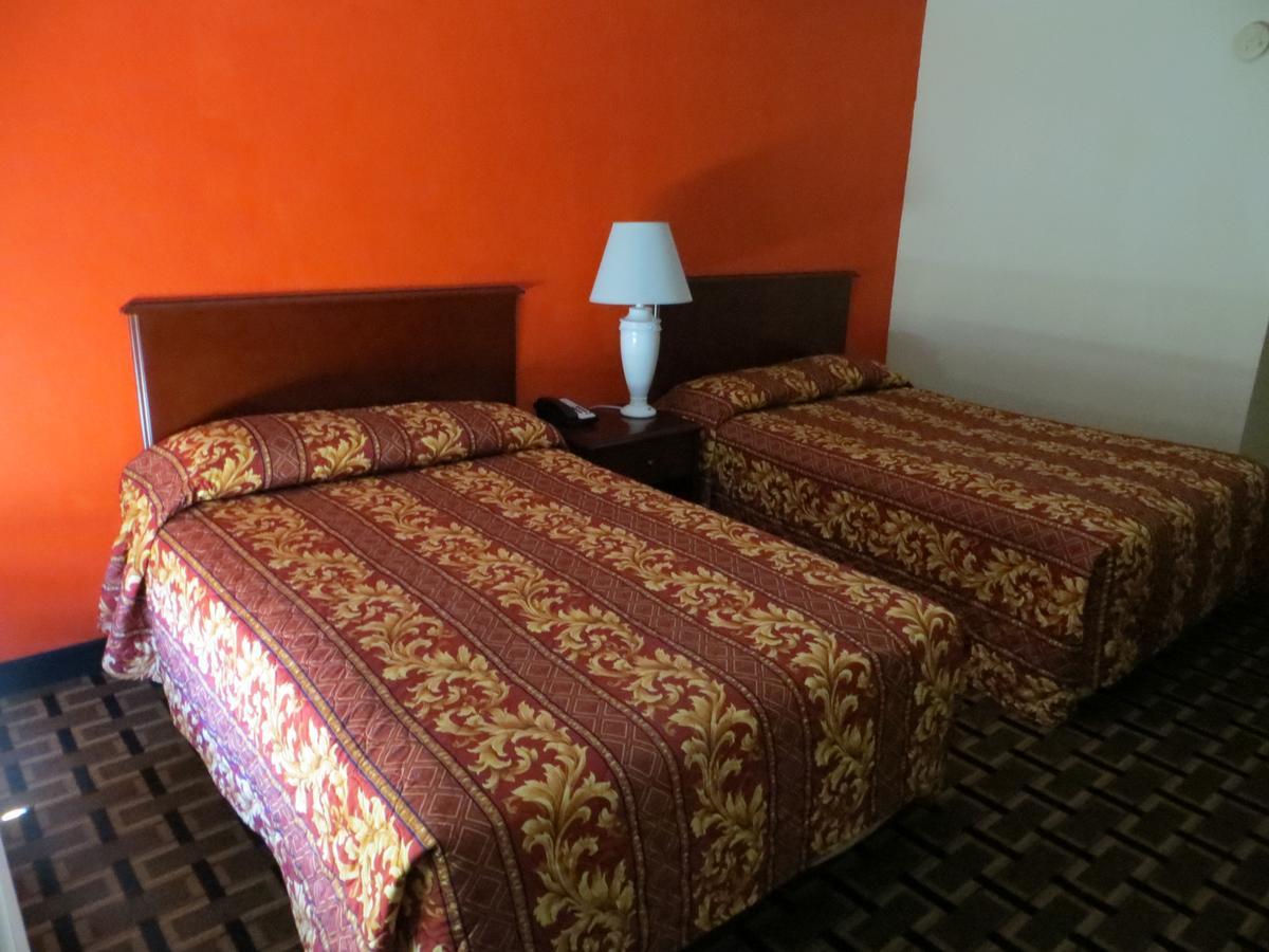 Budget Inn كوكاو المظهر الخارجي الصورة