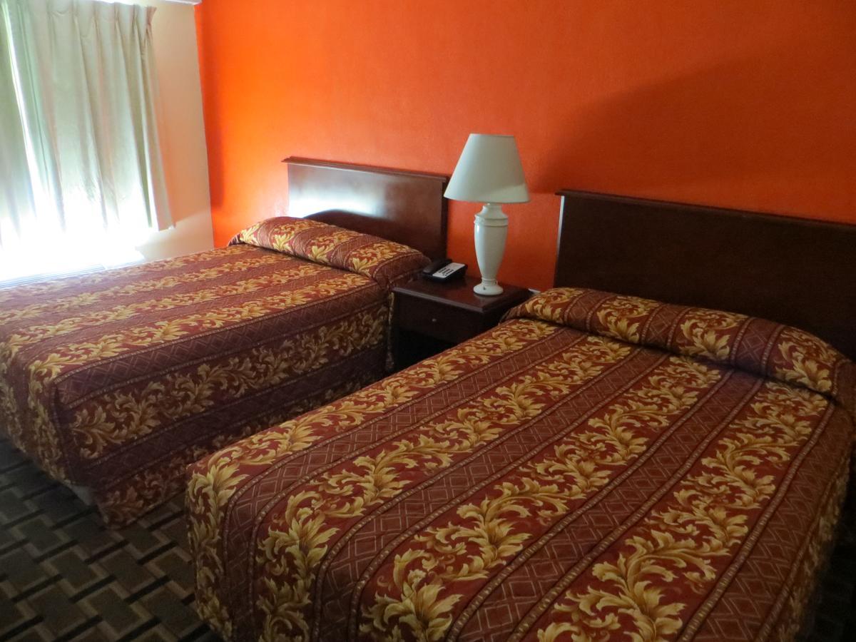 Budget Inn كوكاو المظهر الخارجي الصورة