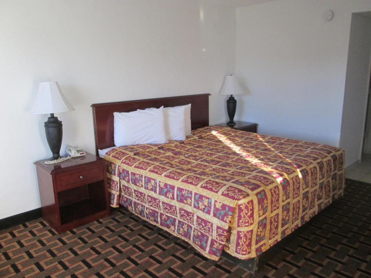 Budget Inn كوكاو المظهر الخارجي الصورة