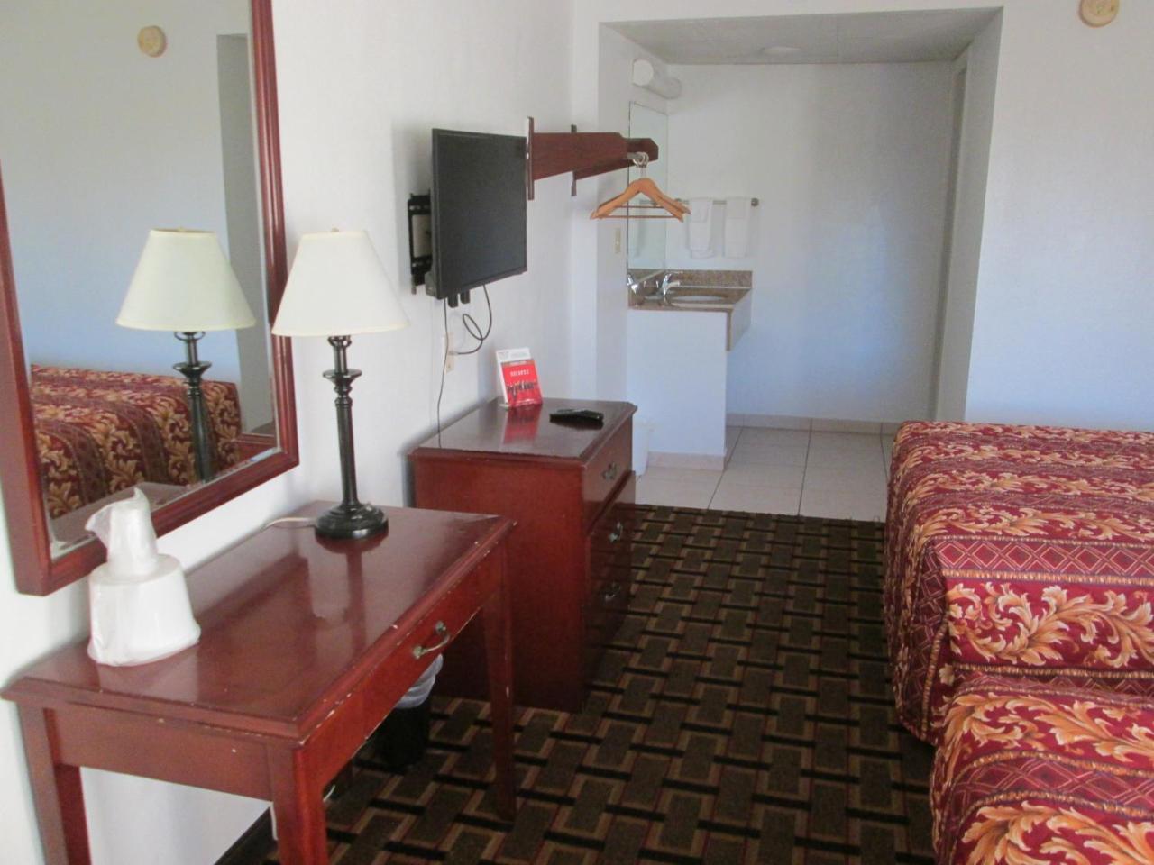Budget Inn كوكاو المظهر الخارجي الصورة